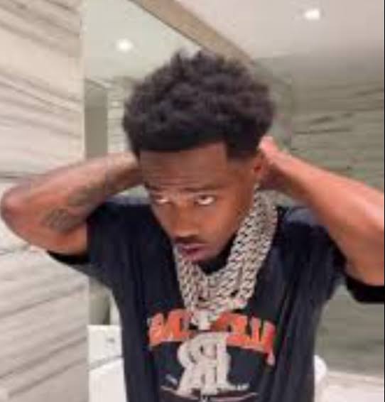 1uff – On a Straight Line